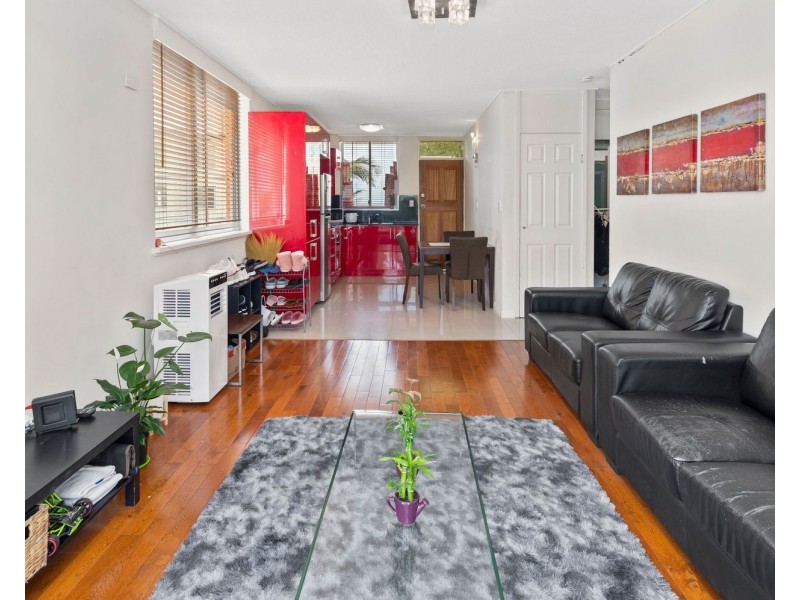 11/120 Esplanade, Surfers Paradise QLD 4217