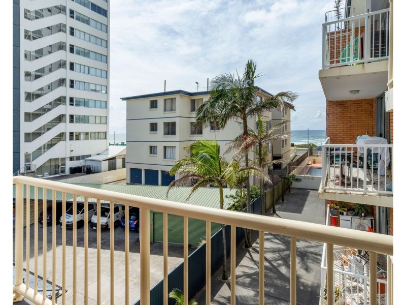 11/120 Esplanade, Surfers Paradise QLD 4217