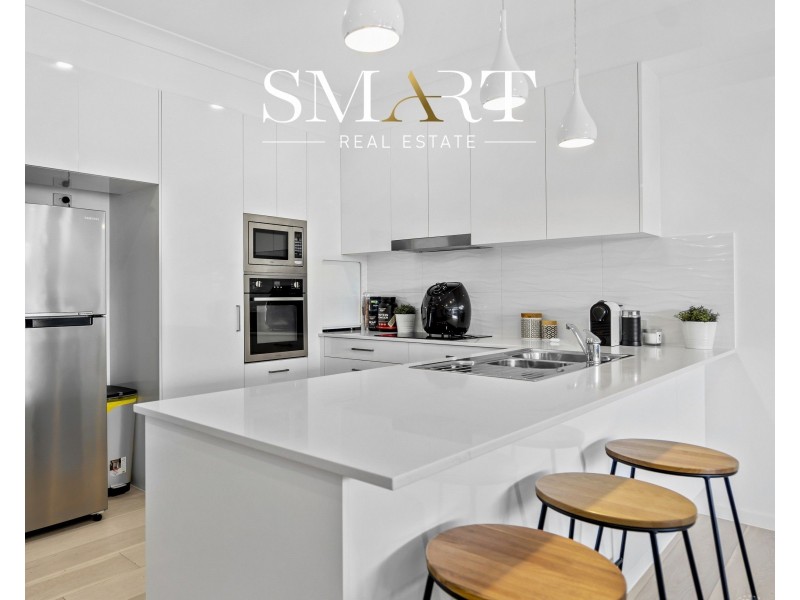 4/9 Bottle Brush Circuit, Coomera QLD 4209