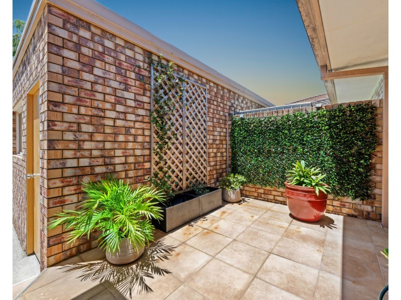 155/31 Usher Avenue, Labrador QLD 4215