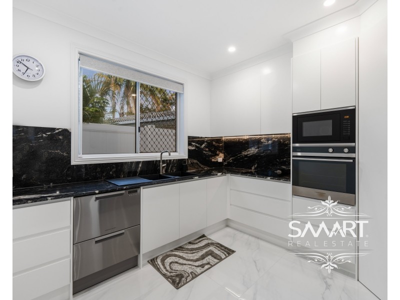 7 The Lido, Isle Of Capri QLD 4217