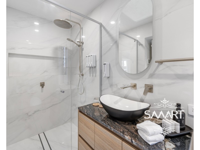 7 The Lido, Isle Of Capri QLD 4217