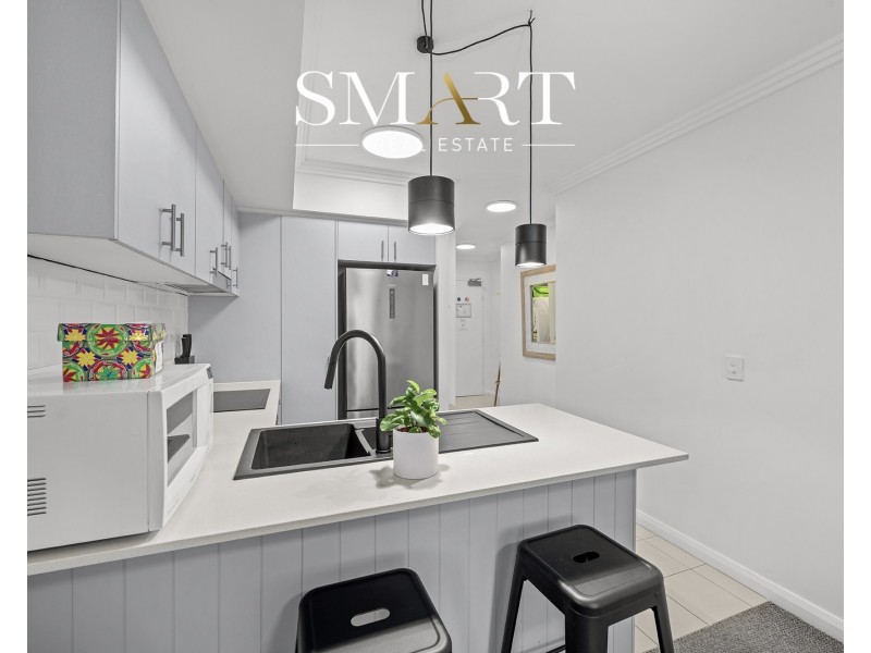 17/136 Marine Parade, Southport QLD 4215