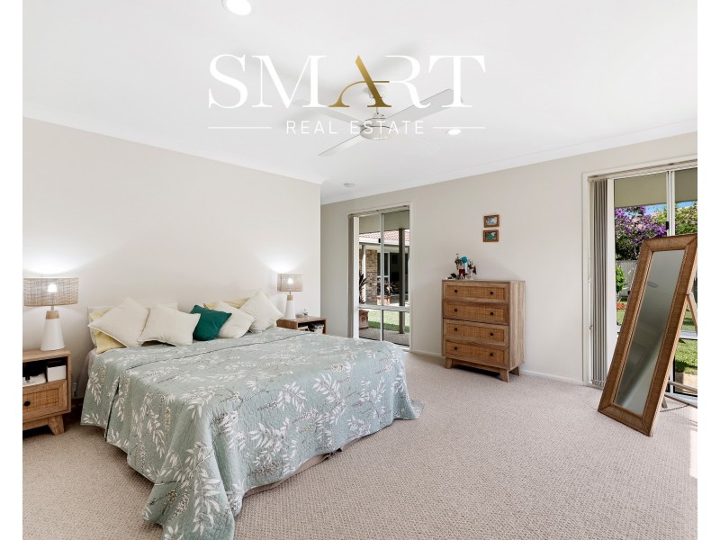 10 Putter Place, Arundel QLD 4214