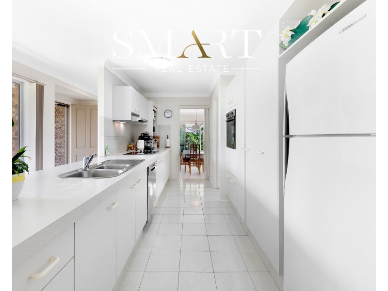 10 Putter Place, Arundel QLD 4214