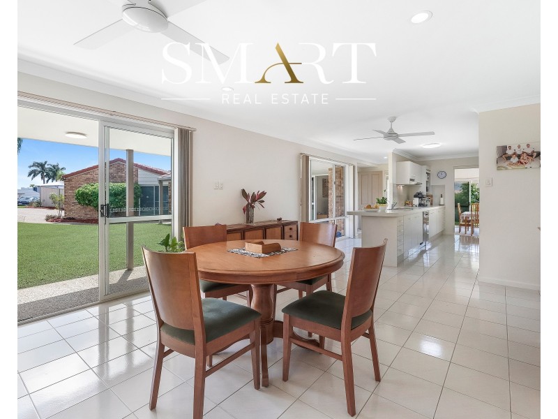 10 Putter Place, Arundel QLD 4214