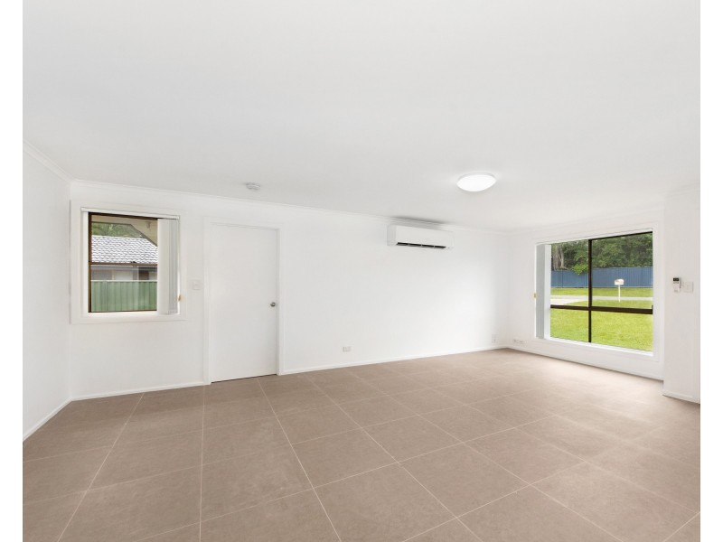 33 Bosun Parade, Ashmore QLD 4214