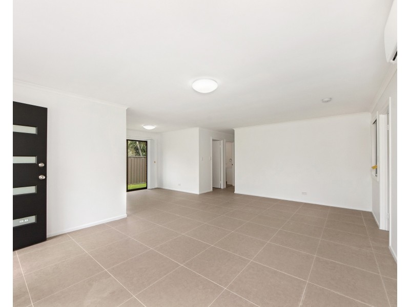 33 Bosun Parade, Ashmore QLD 4214