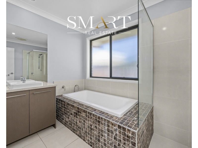 9 Jamison Street, Upper Coomera QLD 4209