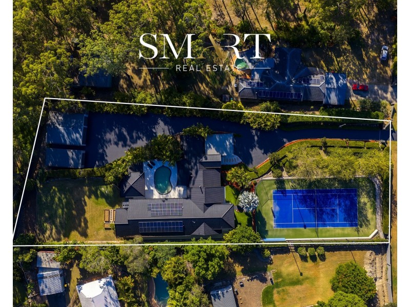 4 Riverdowns Crescent, Helensvale QLD 4212