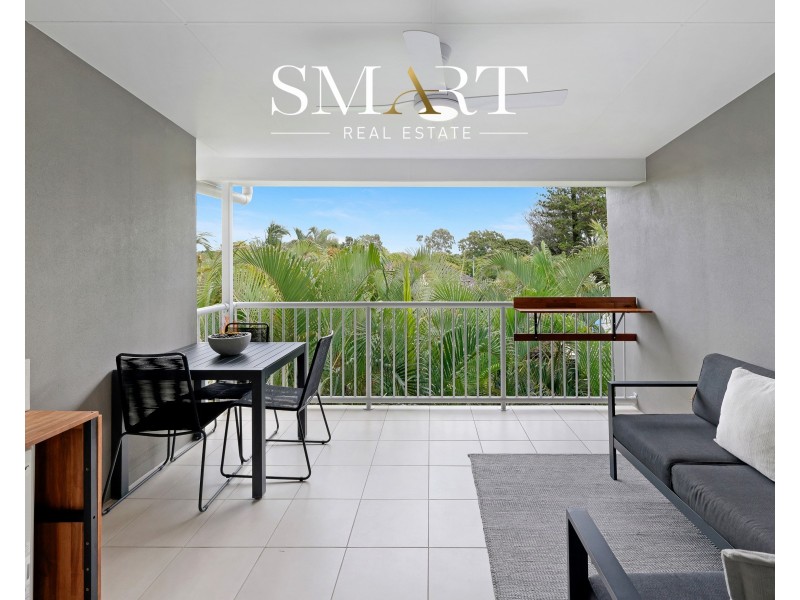 17/8-10 Ahern Street, Labrador QLD 4215