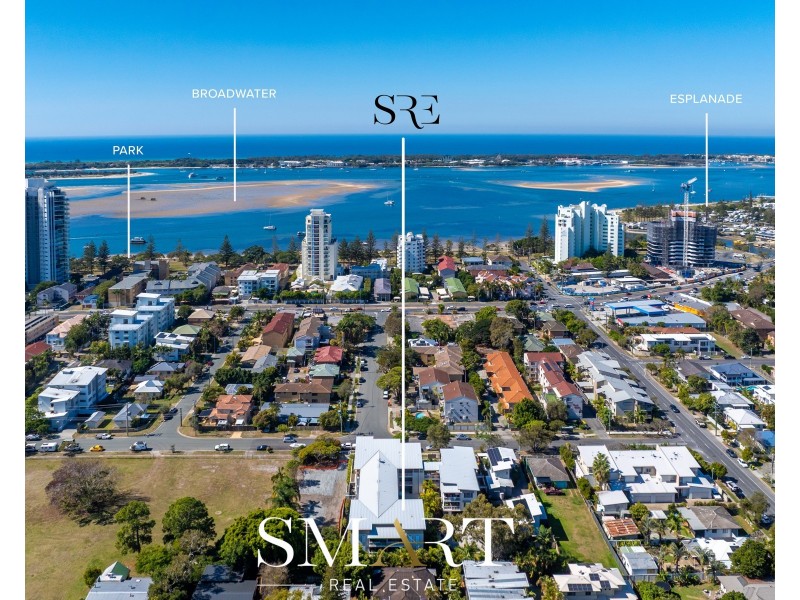 17/8-10 Ahern Street, Labrador QLD 4215