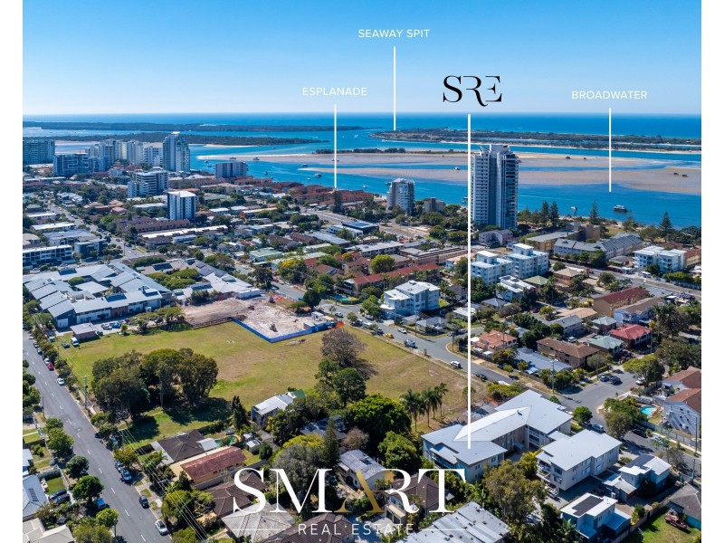 17/8-10 Ahern Street, Labrador QLD 4215