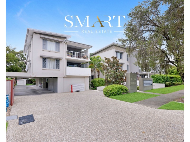 17/8-10 Ahern Street, Labrador QLD 4215