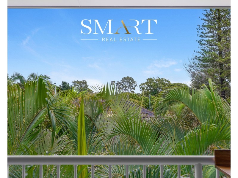 17/8-10 Ahern Street, Labrador QLD 4215