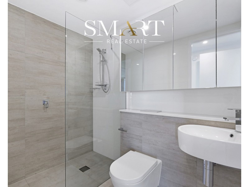 3209/2 Como Crescent, Southport QLD 4215
