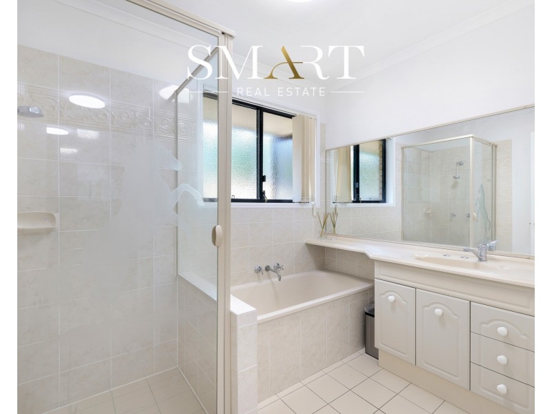 5-7 Brixton Court, Tallai QLD 4213