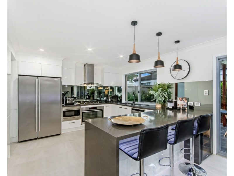 47 Clear River Boulevard, Ashmore QLD 4214
