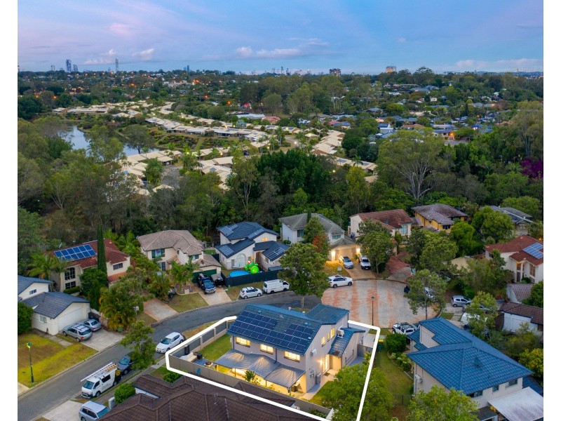 47 Clear River Boulevard, Ashmore QLD 4214