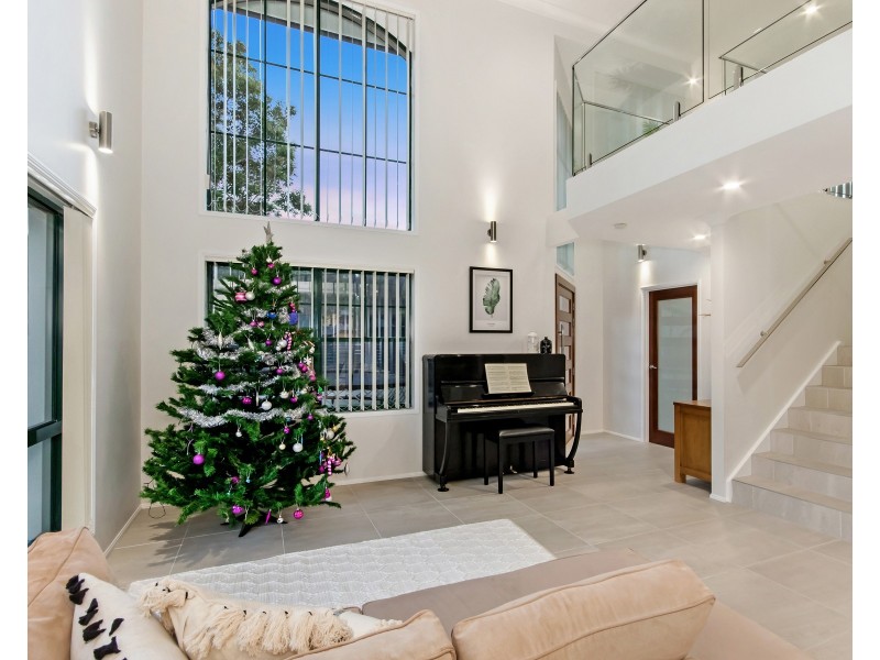 47 Clear River Boulevard, Ashmore QLD 4214