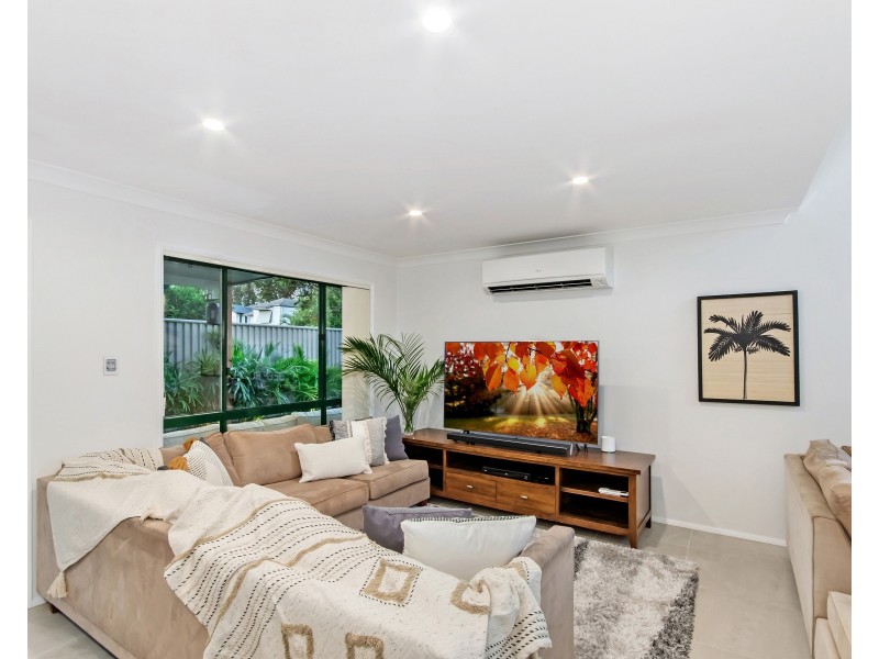 47 Clear River Boulevard, Ashmore QLD 4214