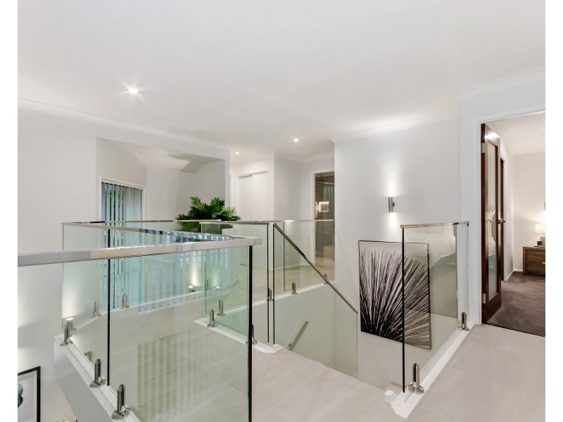 47 Clear River Boulevard, Ashmore QLD 4214