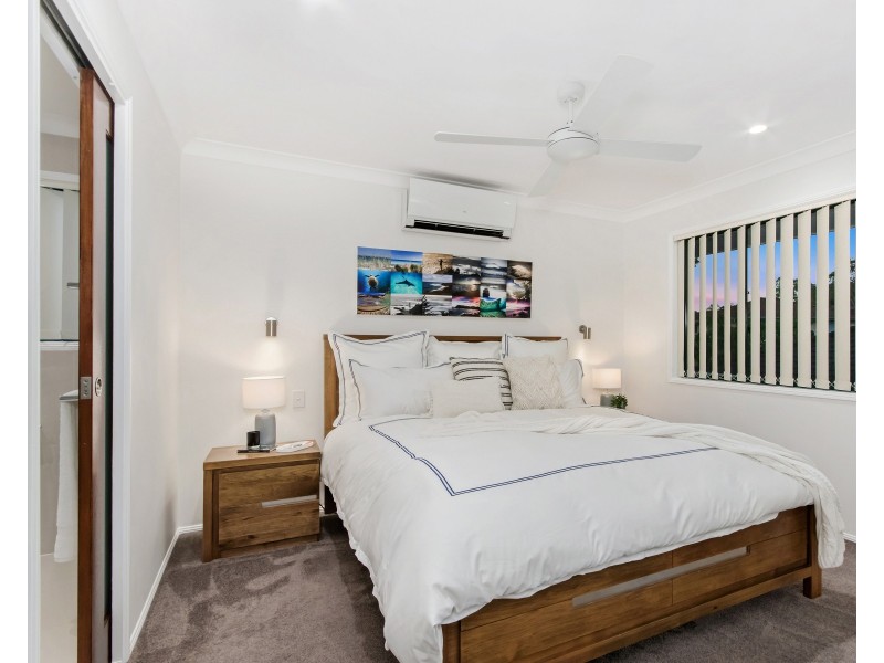 47 Clear River Boulevard, Ashmore QLD 4214