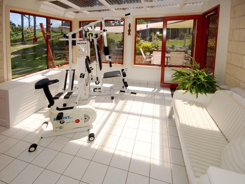 17 Gresham Drive, Woolgoolga NSW 2456