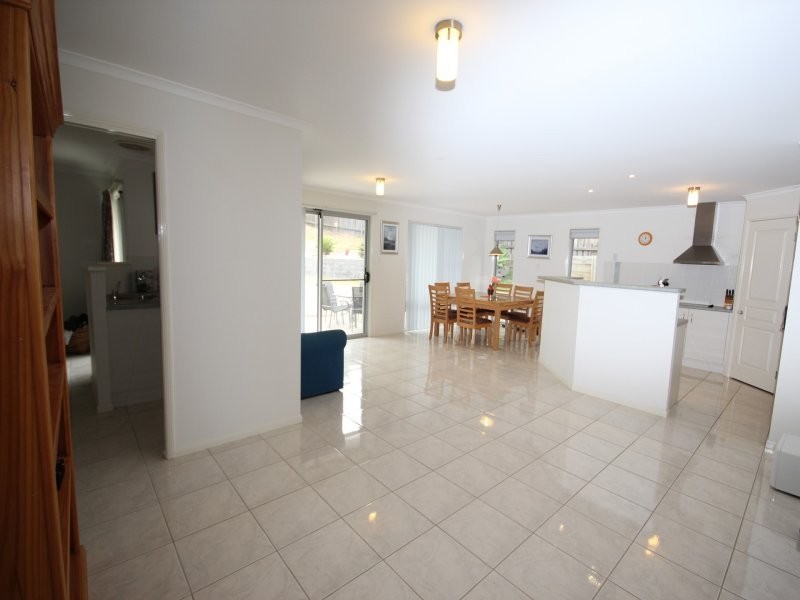 24 Mawson Close, North Boambee Valley NSW 2450