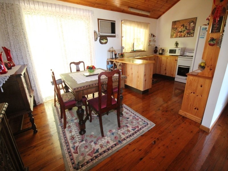 52 Lovetts Road, Korora NSW 2450