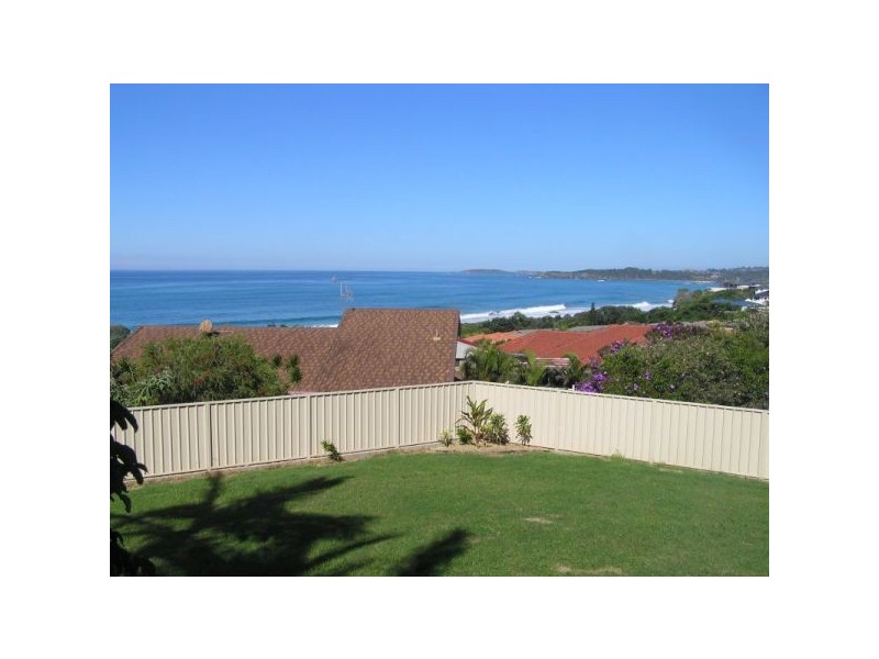 25 Warrawee Street, Sapphire Beach NSW 2450