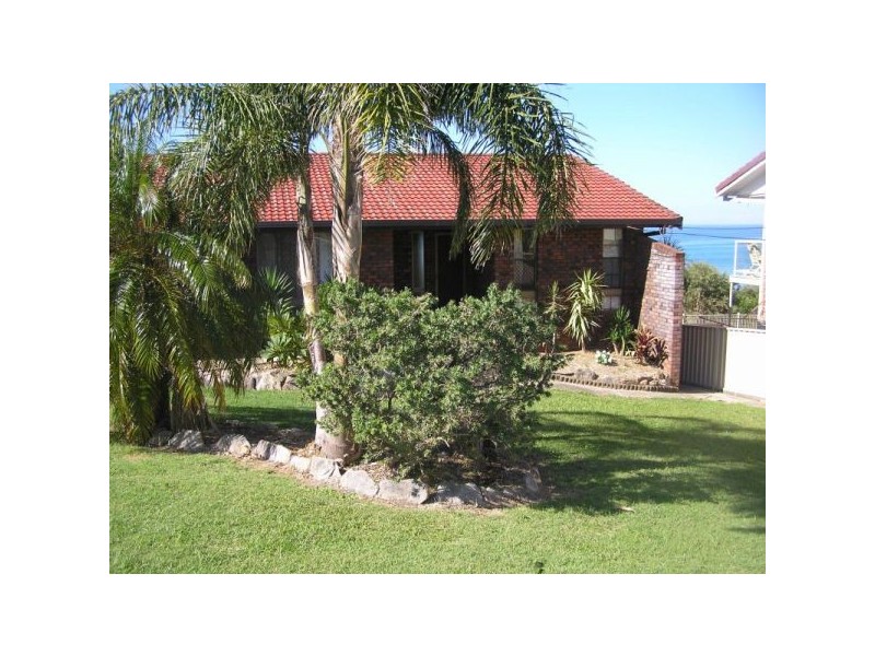 25 Warrawee Street, Sapphire Beach NSW 2450