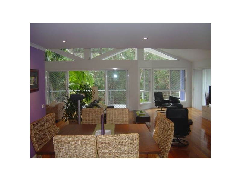 16 Lakeside Drive, Sapphire Beach NSW 2450