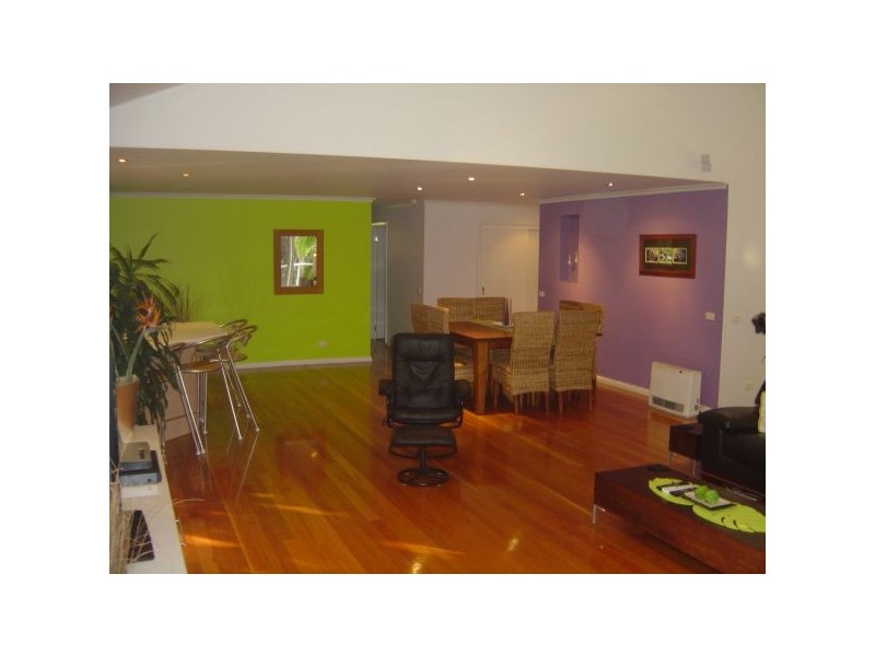 16 Lakeside Drive, Sapphire Beach NSW 2450