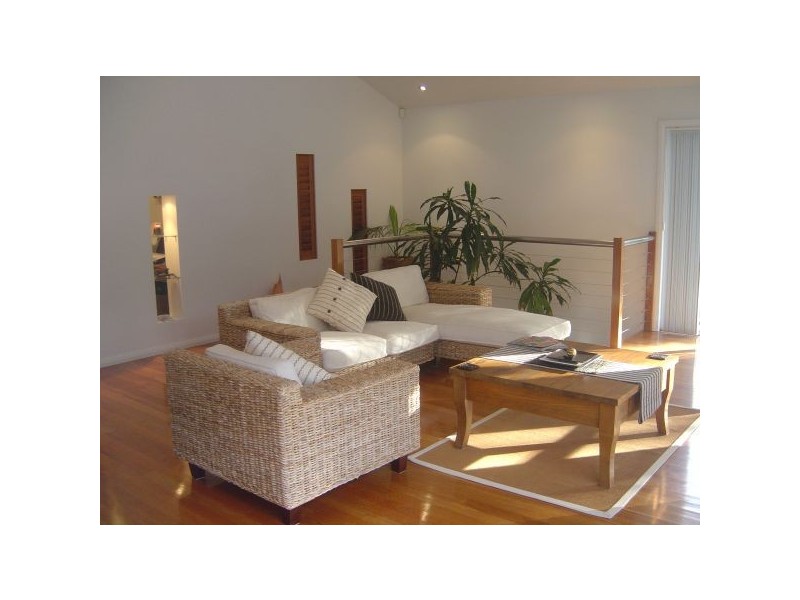 16 Lakeside Drive, Sapphire Beach NSW 2450
