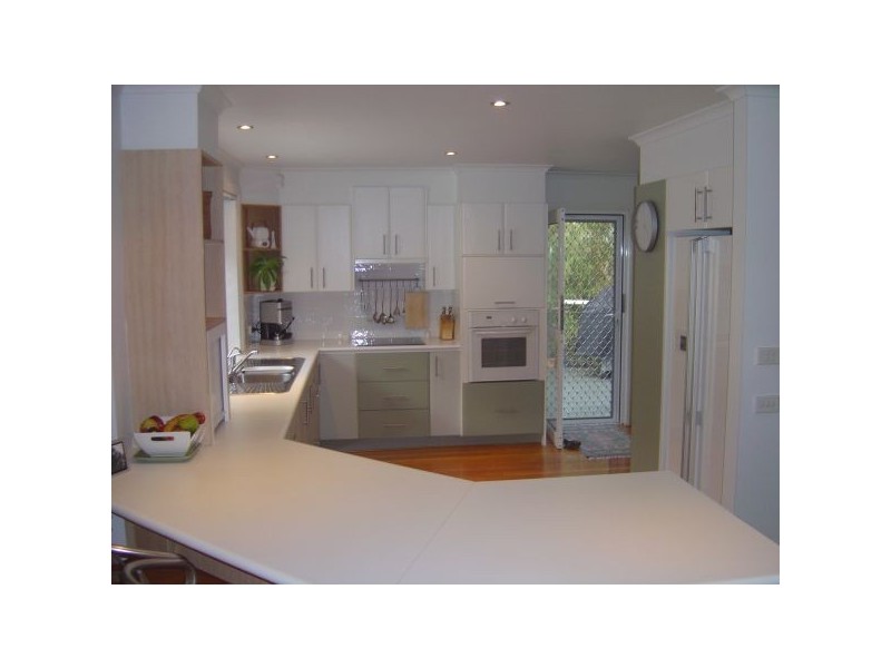16 Lakeside Drive, Sapphire Beach NSW 2450