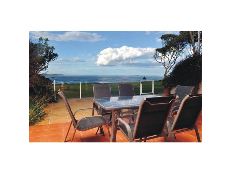 2/17 Charlesworth Bay Road, Coffs Harbour NSW 2450