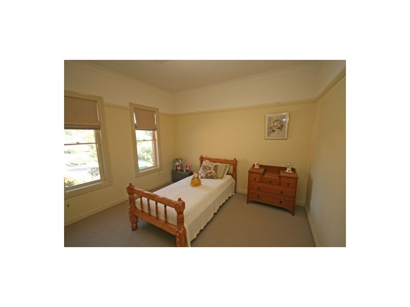 1 Narran Place, Tamworth NSW 2340