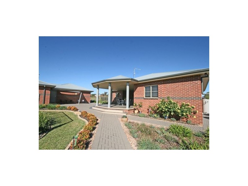 1 Narran Place, Tamworth NSW 2340