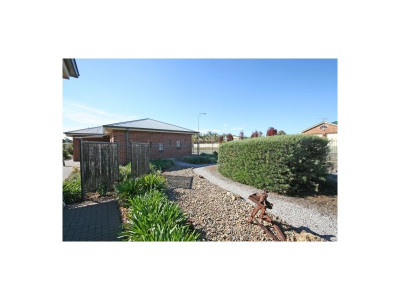 1 Narran Place, Tamworth NSW 2340