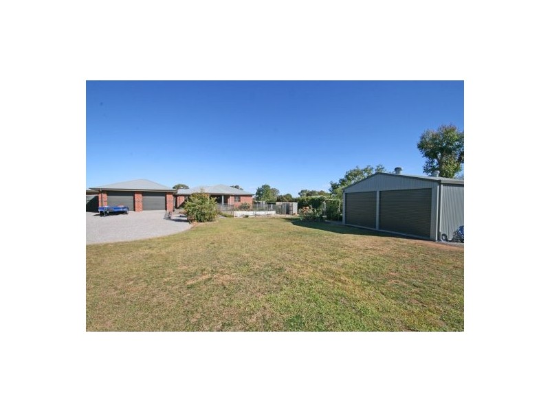 1 Narran Place, Tamworth NSW 2340
