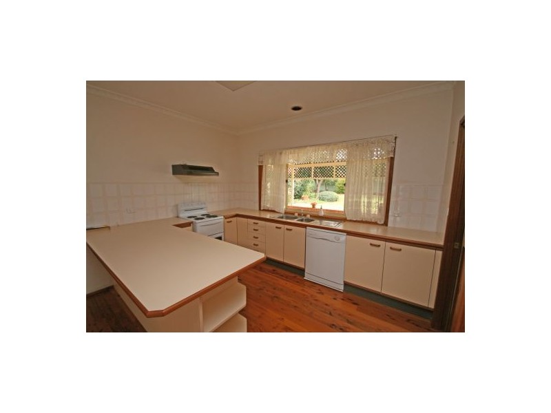 16 The Terrace, Tamworth NSW 2340