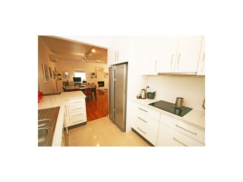 8 Jenkin Street, Tamworth NSW 2340