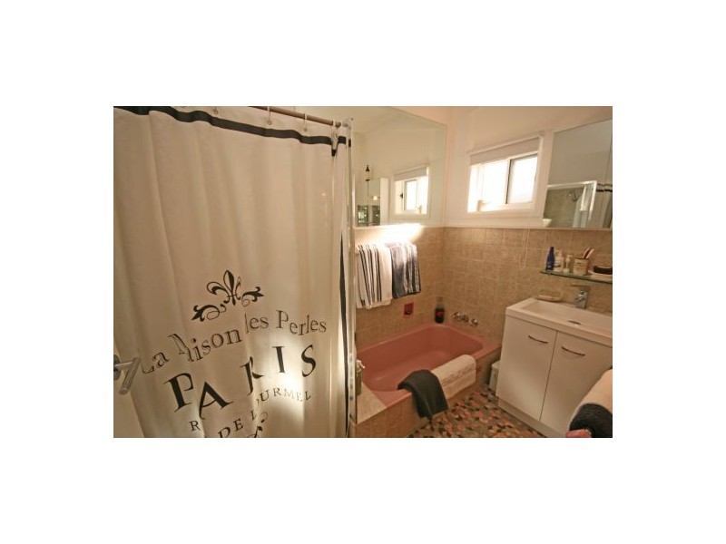 8 Jenkin Street, Tamworth NSW 2340