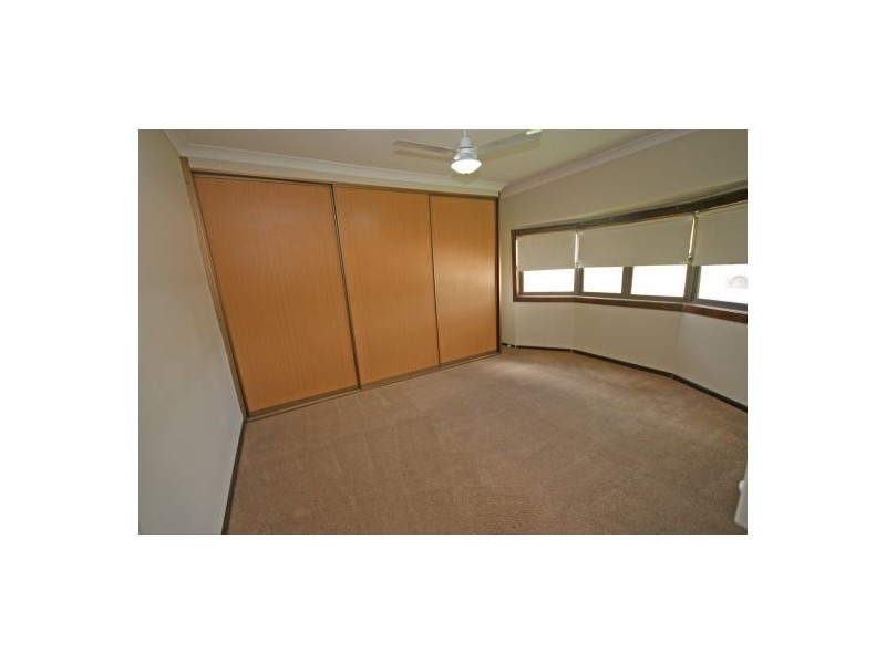 1a Warwick Road, Tamworth NSW 2340