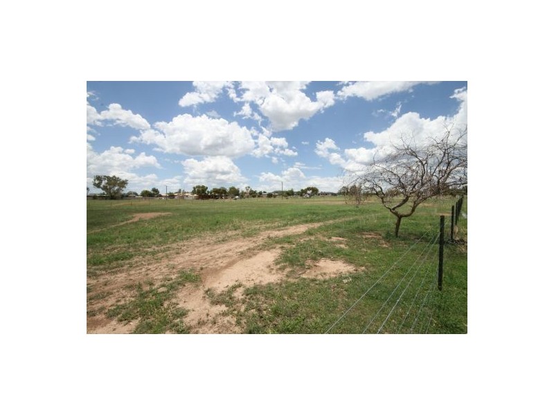 1a Warwick Road, Tamworth NSW 2340