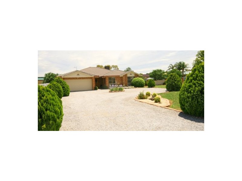 31 Coorigil Street, Tamworth NSW 2340