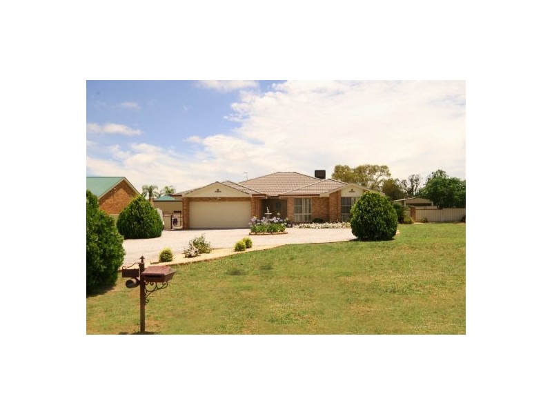 31 Coorigil Street, Tamworth NSW 2340