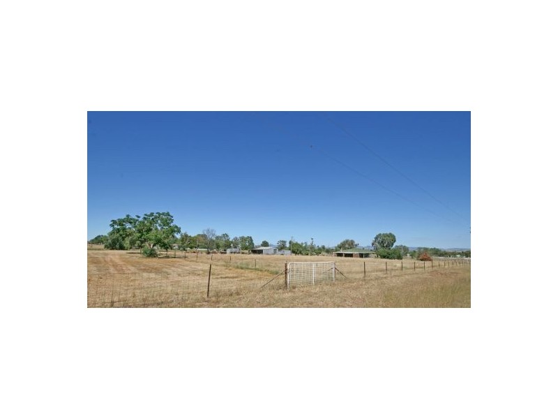 10 Anchor Road, Tamworth NSW 2340