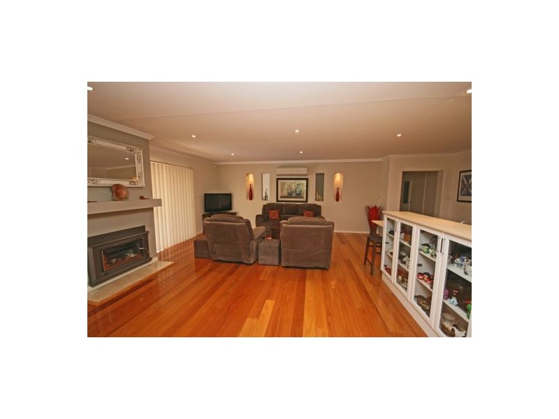 14 Coorigil Street, Hillvue NSW 2340